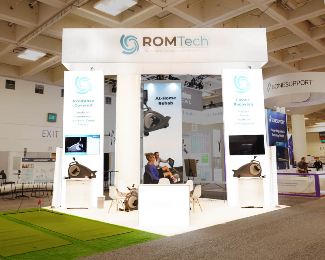 Avant-garde 20x30 trade show rental booth for AAOS shows