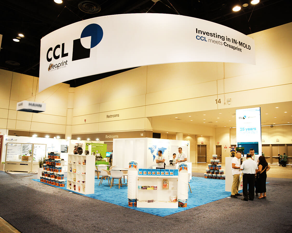 Grab every eye with awe-inspiring 30x30 booth rentals