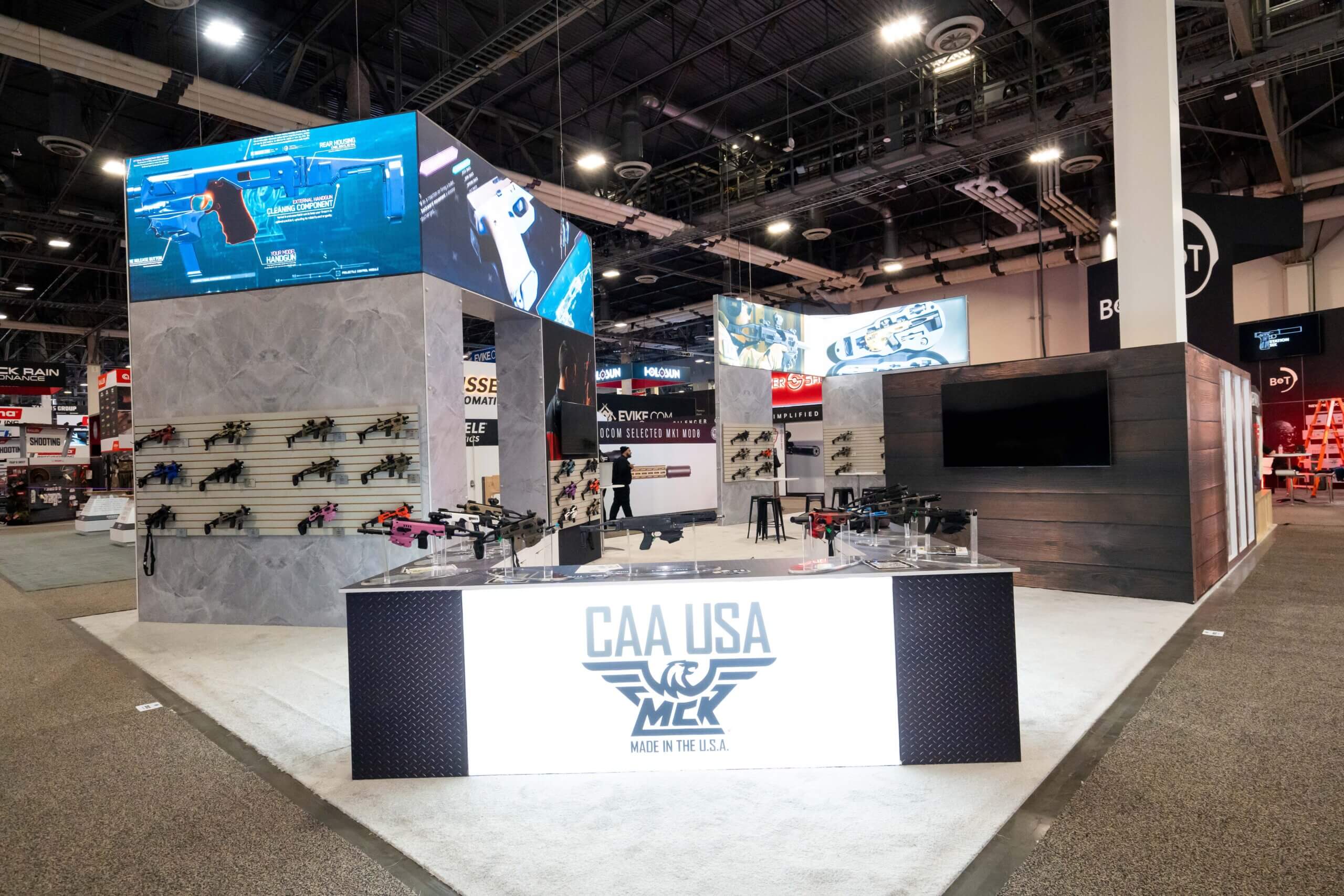 Get tailor-made 30x30 booth rentals at the most transparent price from Exponents