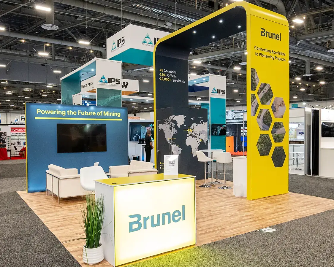 Avant-garde 20x20 trade show rental booth