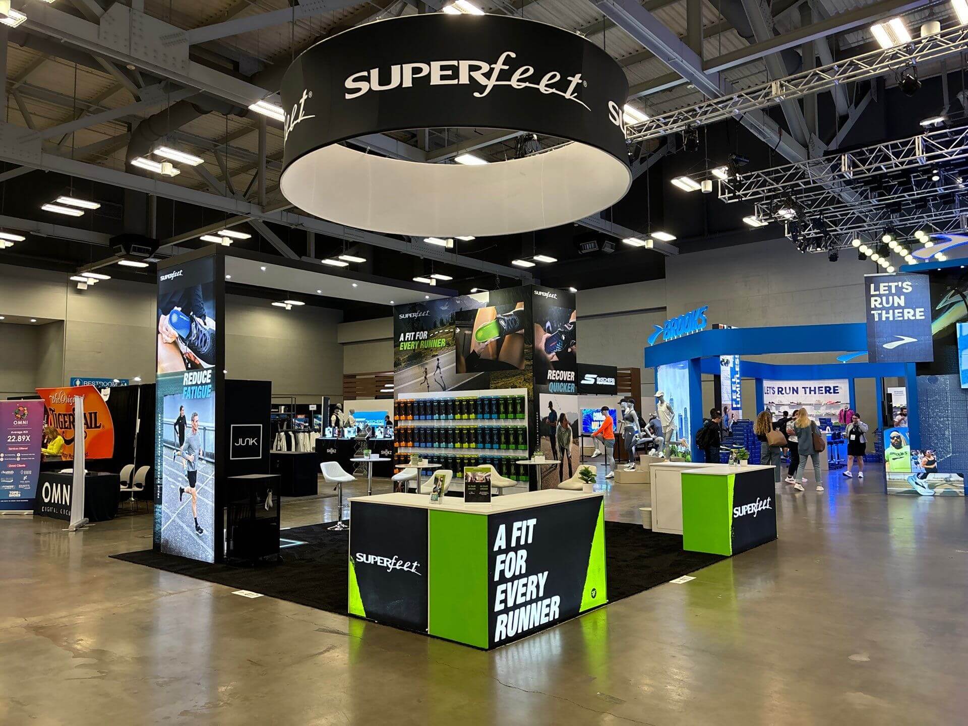 20x20 Exhibit Booth Rental for Superfeet At The Running Event, Designed and Built By Exponents in Austin