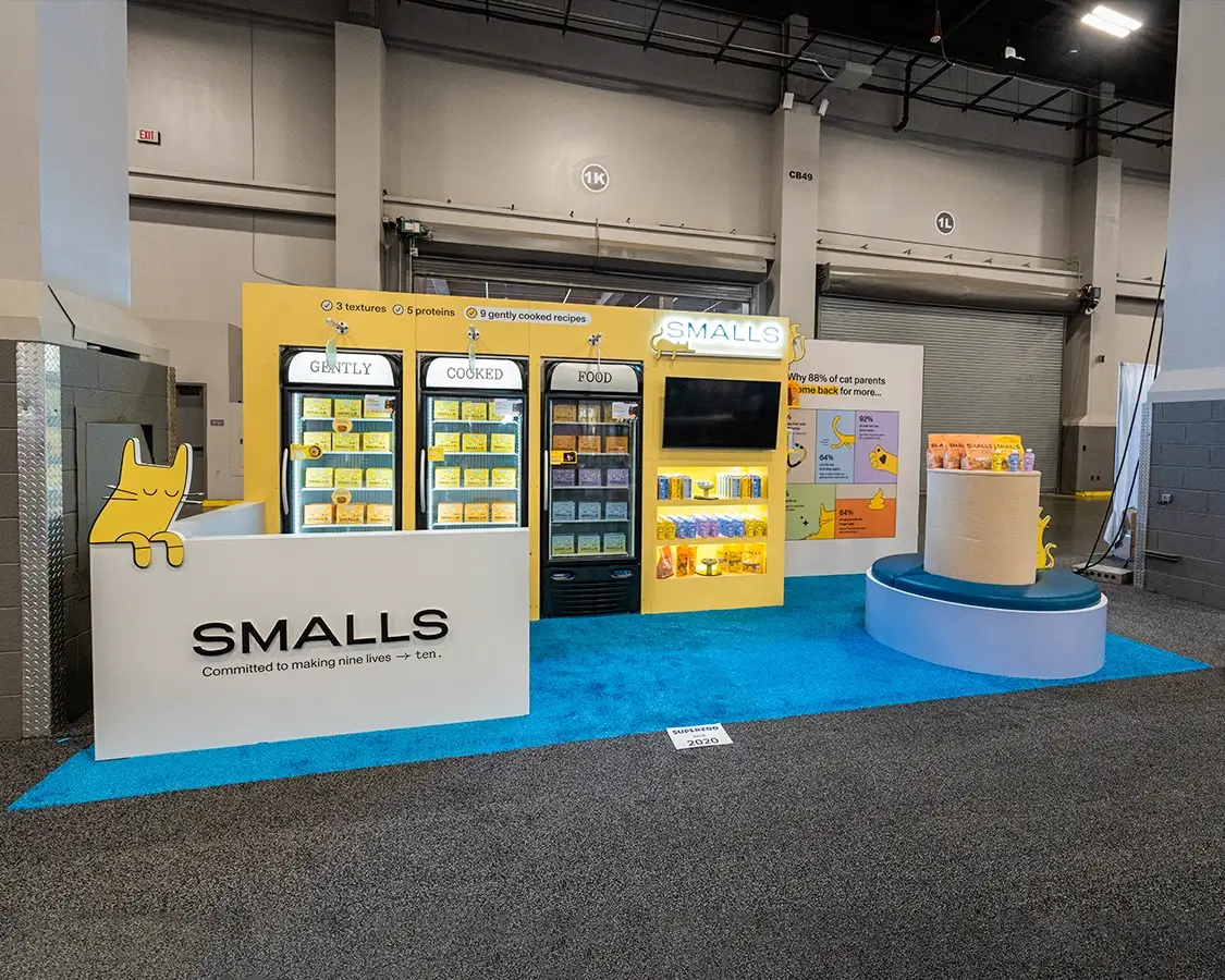 Budget-friendly 10x20 trade show booth for Smalls at superzoo